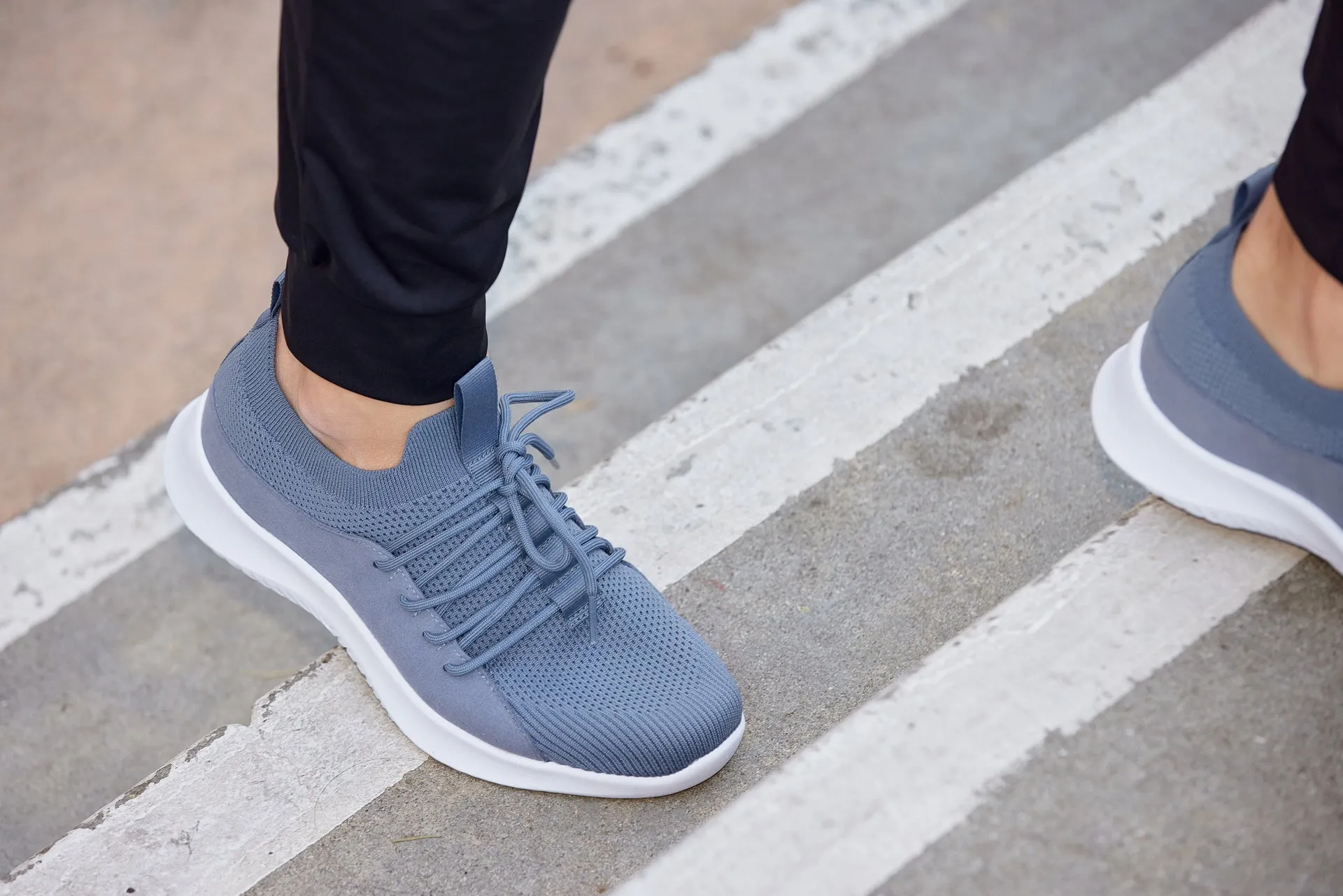 CALTO - Q133 - 2.4 Inches Taller (Light Slate Gray/White Sole) - Ultra Lightweight Sneakers